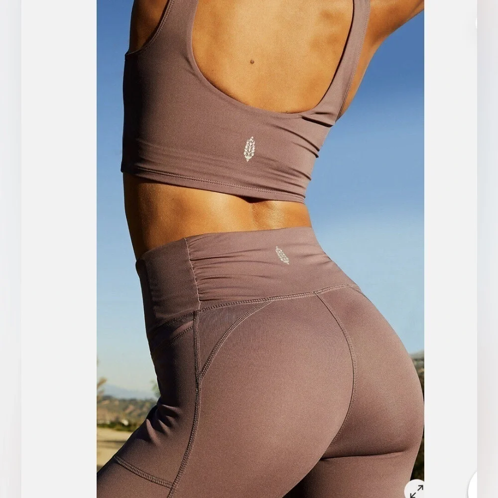 Free People Movement Womens Mauve Lavender Capri Leggings SP Ruched Athleisure - Picture 1 of 14